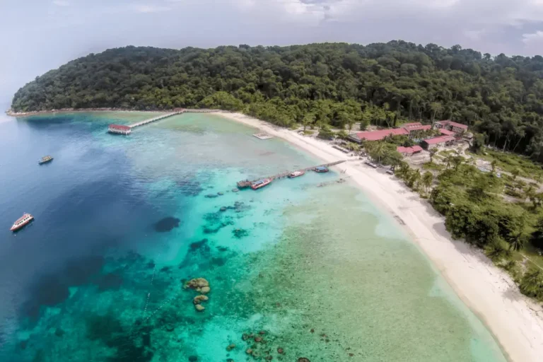 lang tengah island