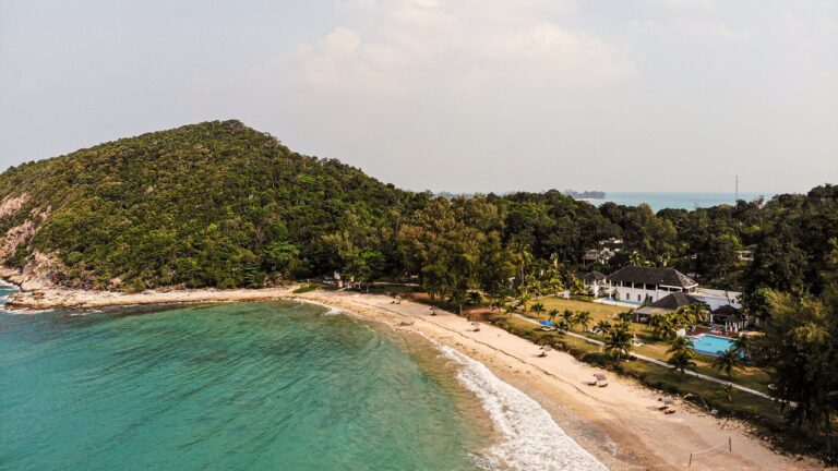 Sensational Sibu Island: The Ultimate Adventure, Good Resorts & Delights!